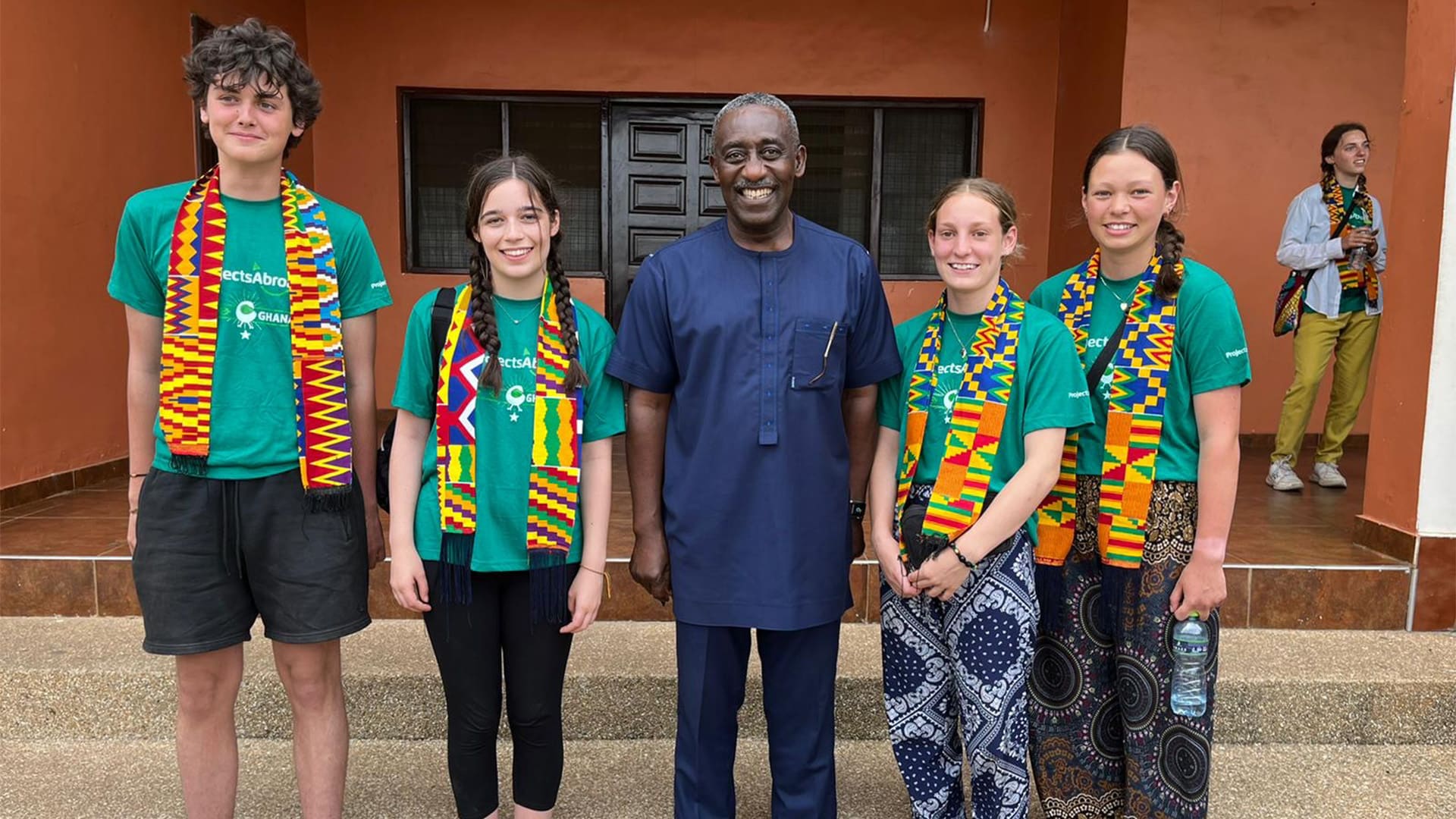 Volunteer Work with Children in Ghana for Teenagers - Image 4