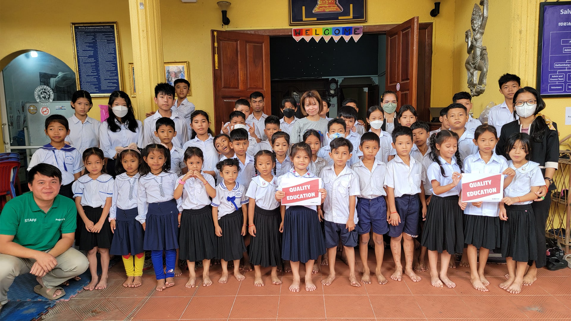 Volunteer Teaching in Cambodia - Image 3