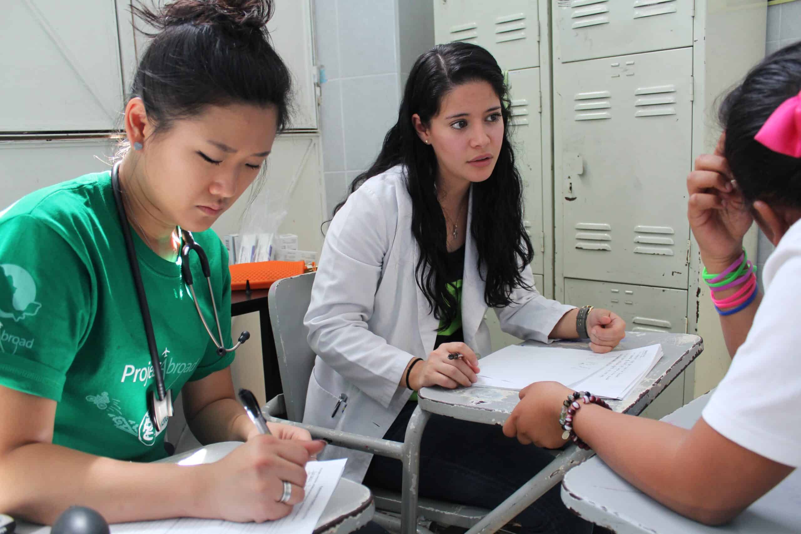 A projects Abroad physiotherapy internship in Mexico gives you valuable work experience working alongside local staff members.