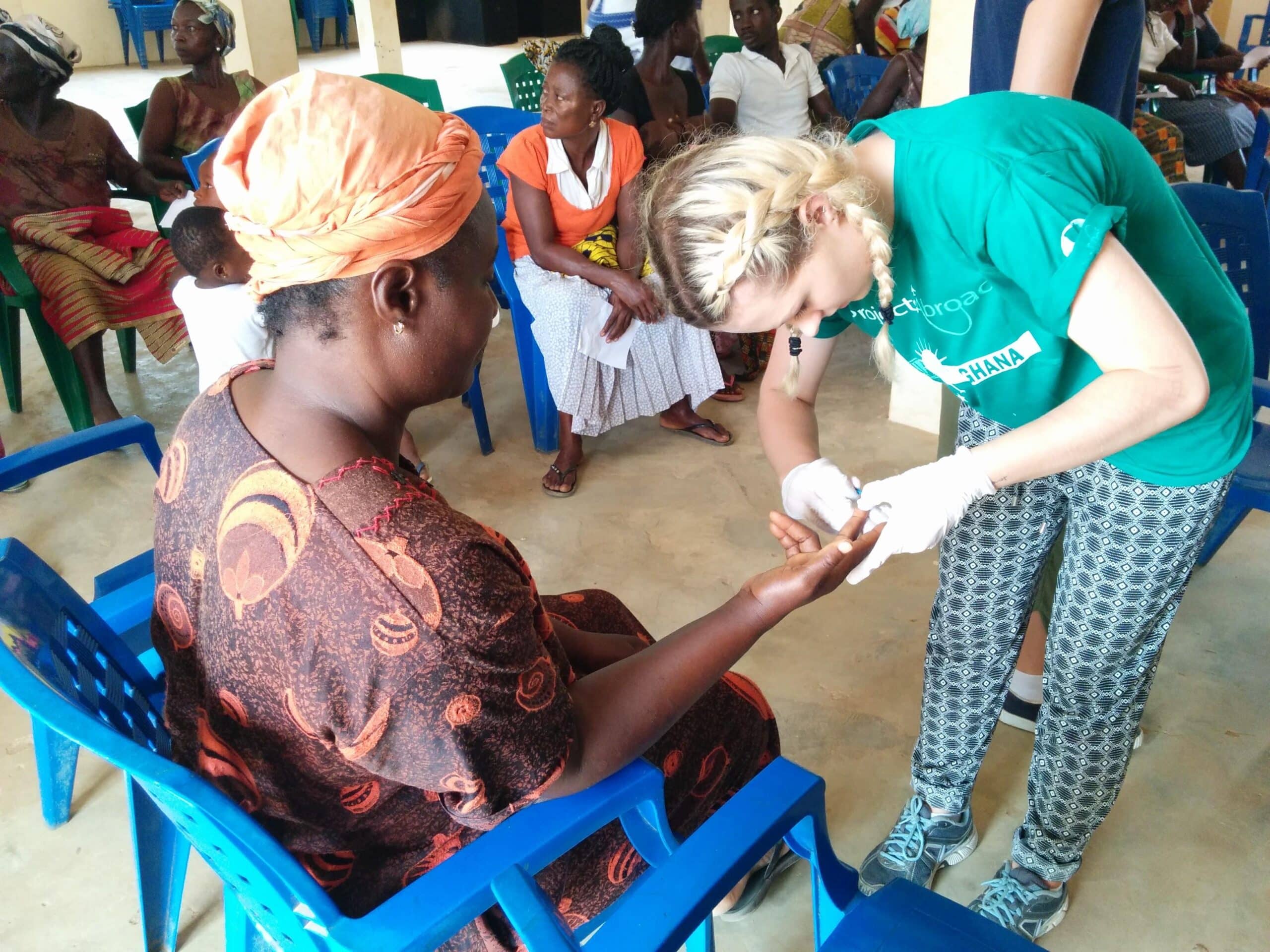 Intern from Projects Abroad enhancing her work experience skills whilst on her public health internship in Ghana.